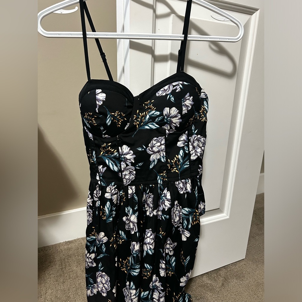 Floral Print Black Summer dress with Pockets Brand New with Tags